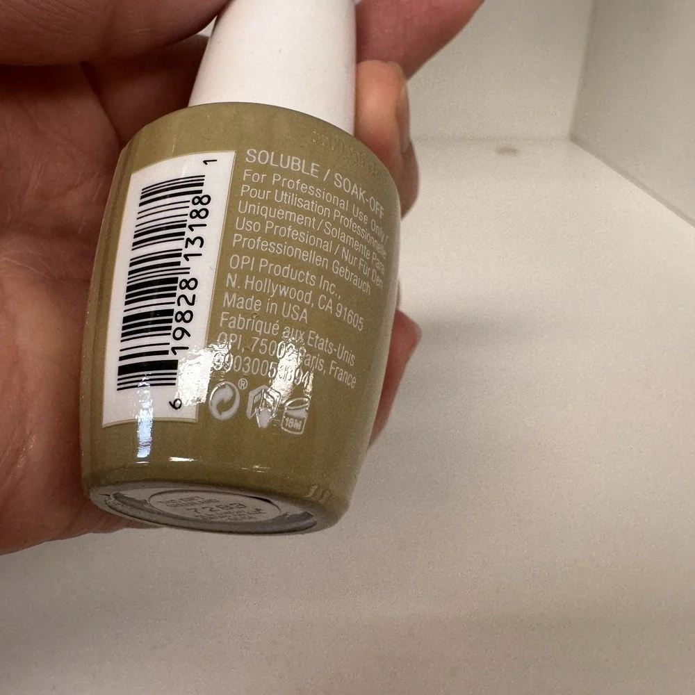 OPI Soak Off Gel Nail Polish GC I58 This Isn't Greenland 0.5oz